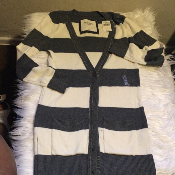 Abercrombie Cardigan - Picture 8 of 8